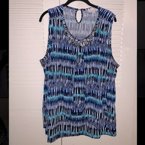 Sleeveless blouse women’s top